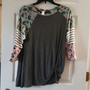 Nanna & Forever side knotted top